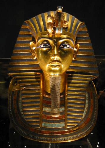Tutankhamuns Tomb Is Said To Hold A Curse That Was Broken By