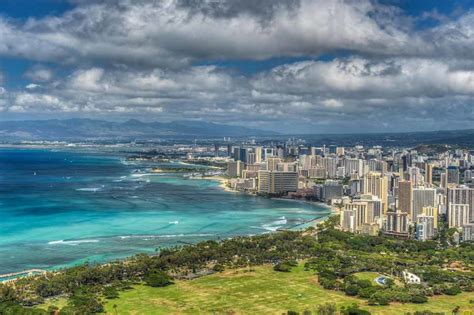 20 Famous Hawaii Landmarks And Monuments To See In 2023