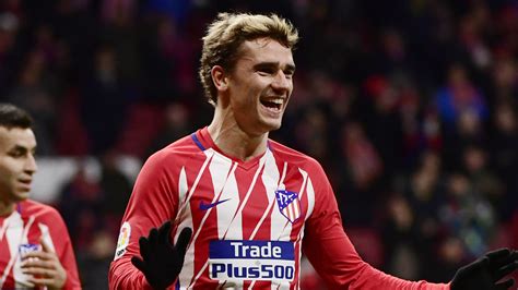 Narodil sa a vyrastal v mâcon. Man Utd transfer news: Barcelona 'agree deal' for Antoine ...