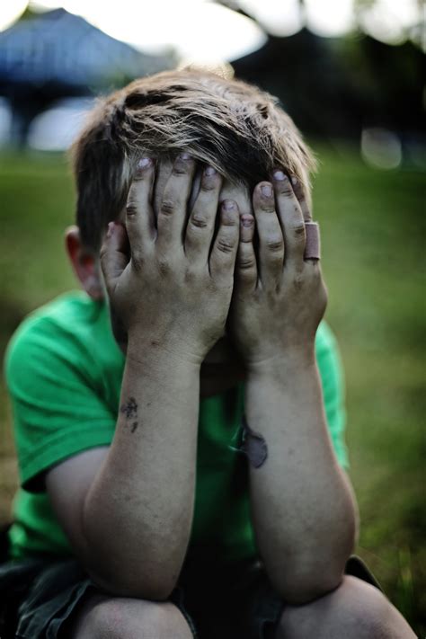 Crying Boy Pictures Download Free Images On Unsplash
