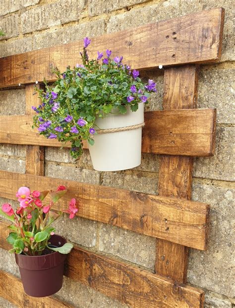 Diy Upcycled Pallet Wall Planter Treasures To Be Found At The Tip