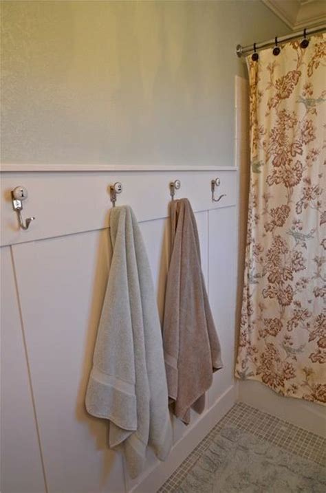 20 Towel Holder Ideas For Small Bathroom