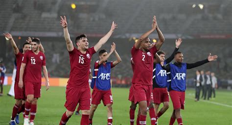استاد دو فرانس 2020/10/11 10:45 فرنسا ضد. نجم منتخب قطر يشعل مواقع التواصل الاجتماعي قبل مواجهة ...
