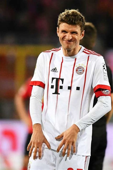 Thomas müller made his first champions league appearance as a substitute on march 10, 2009. Der FC Bayern kommt - für Freiburg bedeutet das meist Fest ...