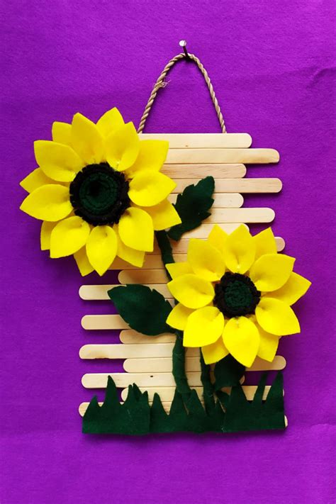 contoh kerajinan dari stik es krim dan kain flanel - Ava Morgan