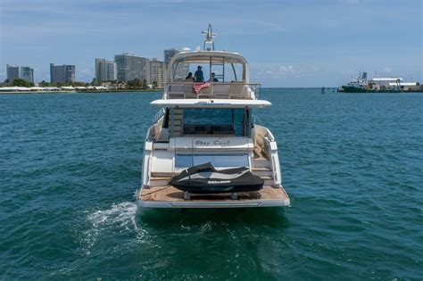 2016 Absolute 72 Flybridge Yacht For Sale Stay Cool Si Yachts
