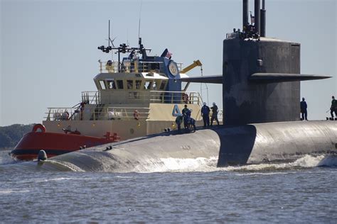 Ohio Class Ballistic Missile Submarine Uss Tennessee Ssbn 734 Blue