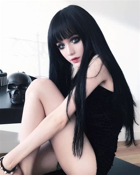 Model Kina Shen Welcome To Gothic And Amazing Gothicandamazing Com Fashion Model