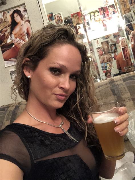Prinzzess Felicity On Twitter Works Done First Drink Of The Weekend