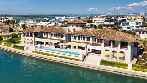 Gold Coasts Biggest Mansion Hits Market With 45 Million Price Tag