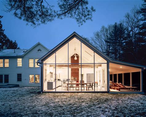 The Country Rental A Floating Farmhouse In Upstate New York Remodelista