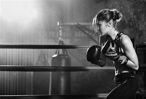 ☺ Gigi Hadid Is The Ultimate Boxing Champion In Reeboks Inspiring New