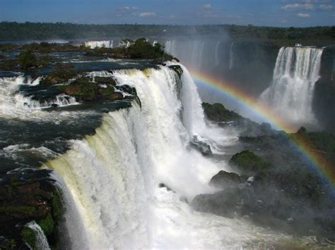 Life Around Us The Iguazu Waterfalls Argentina Brazil