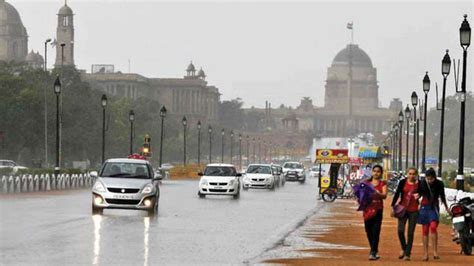Delhi Ncr To Receive Light Rain Tomorrow