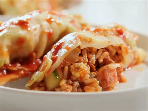 Stuffed cabbage is not only filling, but it's also simple to prepare. Round 2 Recipe Stuffed Cabbage Rolls Recipe | Sandra Lee ...
