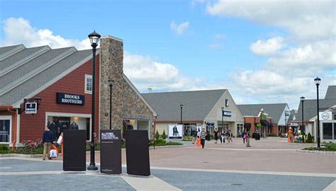Location yorkville studio 1629 york ave 86th street hot yoga 132 e 85th off lexington ave. Woodbury Common Premium Outlet Center in New York - NewYork.nl