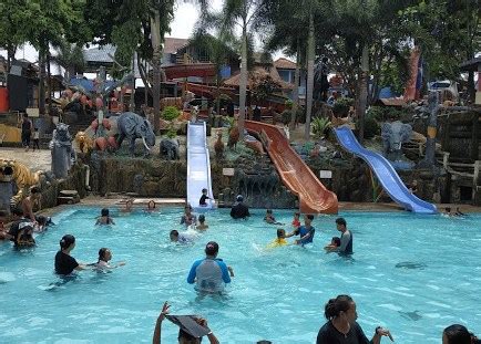 Taman rekreasi air (waterboom) di kota banjarbaru yang terkenal saat ini adalah aquatica waterpark & playground banjarbaru. Besar Harga Tiket Masuk Waterboom Cahaya Abadi Banjaran ...