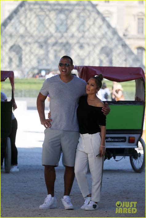Jennifer Lopez And Alex Rodriguez Continue Romantic Paris Trip Photo