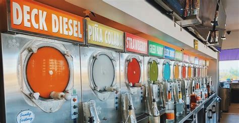 Siesta key village, south siesta come down to the siesta key village daiquiri deck for the annual block that roxx turkey trot. Daiquiri Deck Raw Bar in Sarasota | Must Do Visitor Guides