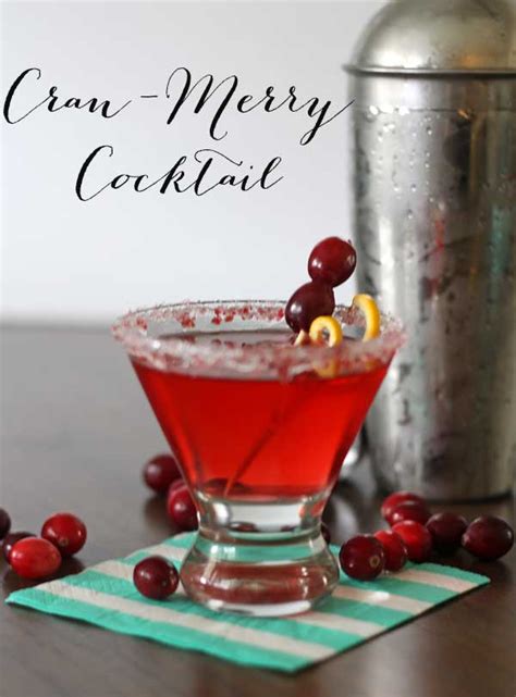 It'll taste just as refreshing and delicious on the 31st. Christmas Cocktail: Cran-Merry-Tini