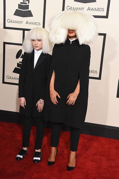 Maddie Ziegler And Sia On The Red Carpet At The Grammy Awards Grammy