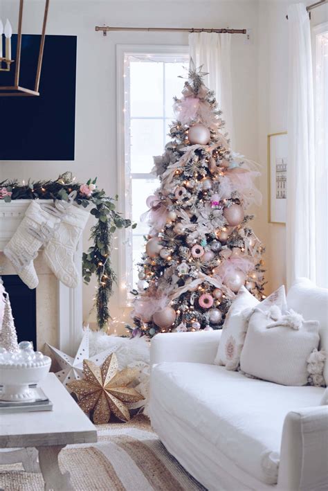 How To Decorate A Gorgeous Pink Christmas Tree The Pink Dream