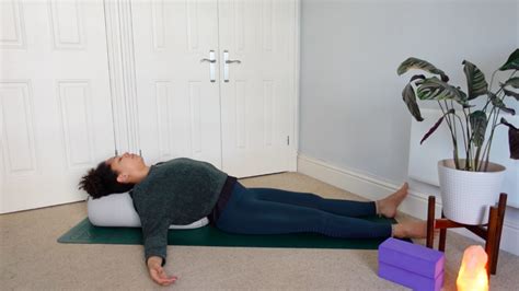 10 Restorative Yoga Poses To Chill Out Right Now Brett Larkin Yoga