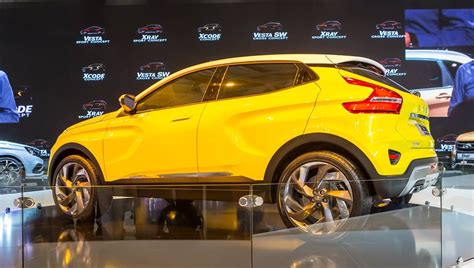 Lada Xcode Concept Suv Breaks Cover In Moscow Lada Xcode Fb 2 Paul