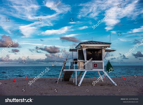Lifeguards Hut On Miami Beach Stock Photo 2247403429 Shutterstock