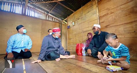 Jabatan hal ehwal pelajar bangunan anjung siswa, universiti malaysia sabah, jalan ums, 88400, kota kinabalu, sabah. Walaupun Berpangkat Datuk Seri, Dr Zulkifli Selesa Duduk ...