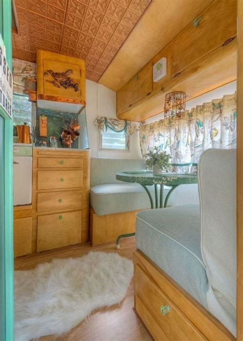 10 Cozy Camper Interior Ideas For Fantastic Holiday Decor Its