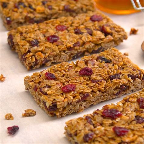 Crunchy Homemade Granola Bars Recipe And Video Tiphero