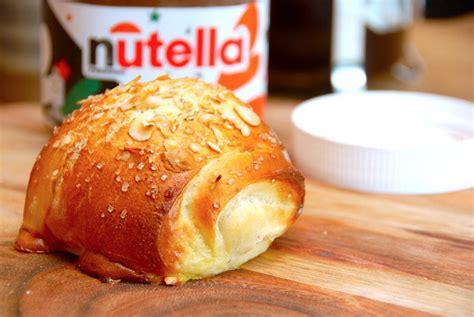 Sådan laver du fyldte gifler Store gifler med Nutella (lækre Nutella boller) | Opskrift ...