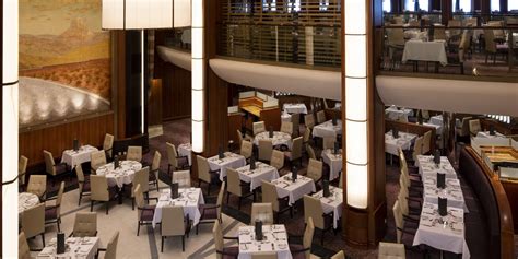 This was our third cruise on rcl and the main dining room is very sim. Oasis of the Seas | Royal Caribbean Incentives