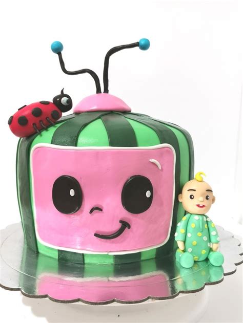 Maybe you would like to learn more about one of these? How to make Cocomelon Cake en 2020 | Comment faire un ...