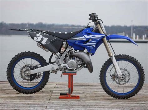 Often when riding you come across small objects such as tree branches, particularly when riding on trails. Best Beginners Dirt Bike 2021 [Budget, Best Brands ...