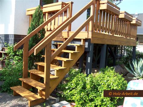 Holz hat immer eine warme ausstrahlung und verleiht ihrem garten ein gemütliches und natürliches ambiente. Terrassen & Balkone - Holz-Arbeit.de