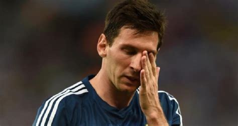 ما هو لقب منتخب الارجنتين من 7 حروف ؟ قصة_منتخب #الأرجنتين #كوبا_امريكا٩٣ منتخب الارجنتين كان ولازال من اقوى منتخبات العالم وقارة أمريكا. بالفيديو.. ميسي يبكي بعد خسارة لقب كوبا أمريكا