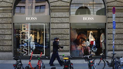 Hugo Boss очаква забавяне на продажбите но остава уверена за растежа си в Китай Investorbg