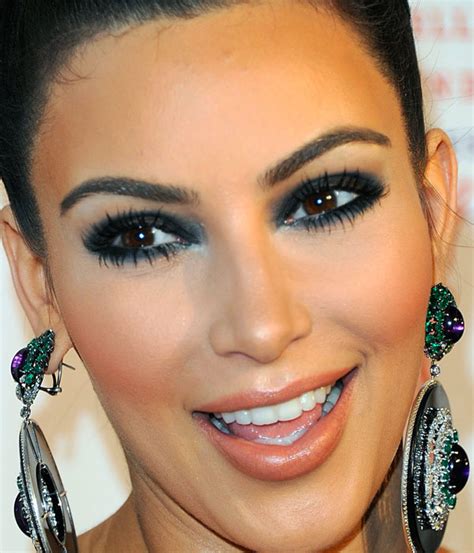 It Closet Makeup Kim Kardashian