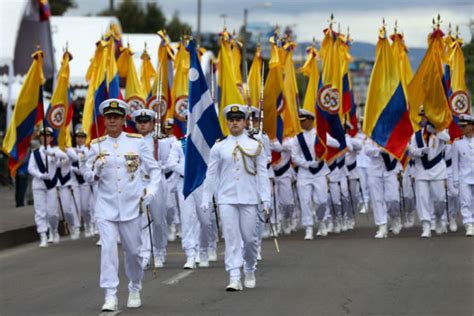 20 de julio de 2021. ¡Vive la transmisión del Desfile Militar y Policial del 20 ...