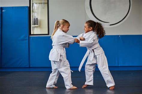 Get updates on the latest judo action and find articles, videos, commentary and analysis in one place. Pourquoi pratiquer le judo quand on est enfant ? | Les ...
