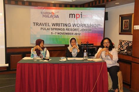 Lulusan program studi ilmu komunikasi tergabung dalam organisasi alumni tingkat universitas, tingkat fakultas, dan tingkat program studi, serta. Lebih banyak Bengkel Penulisan Pelancongan MPI dan Lembaga ...