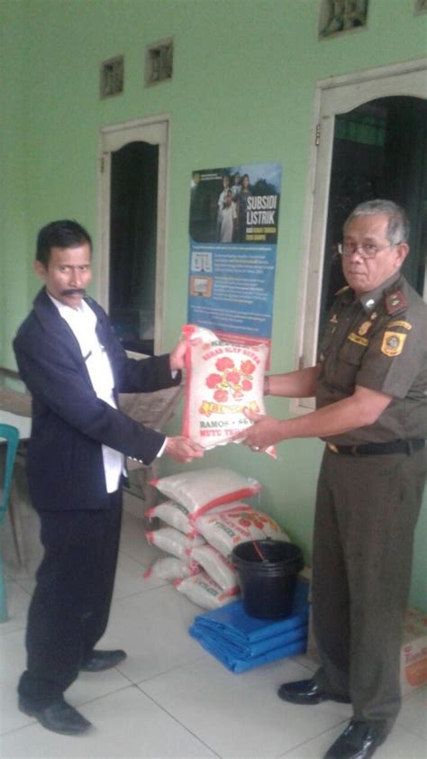 Pendistribusian Bantuan Untuk Korban Bencana Alam Kabupaten Bogor