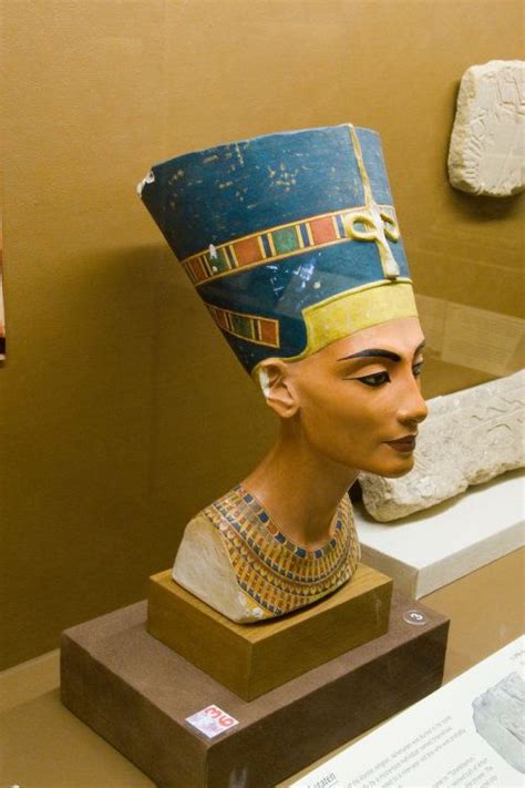 nefertiti la dea dell egitto arte egiziana egitto antico egitto