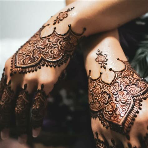 35 Mehndi Designs For Diwali Mehndi Designs Weddingbels