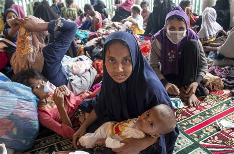 Lebih Dari 100 Pengungsi Rohingya Kembali Terdampar Di Pantai Aceh