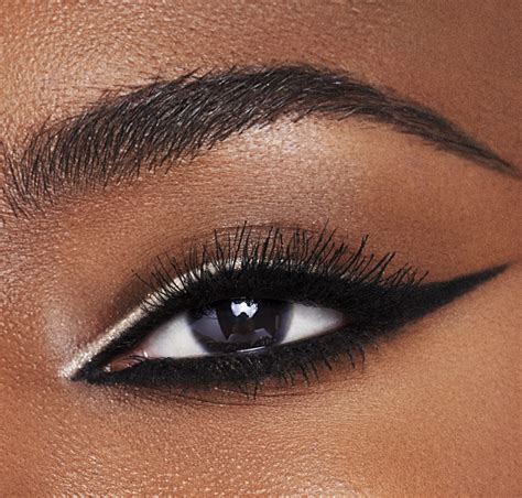 How To Wear Nude Or White Eyeliner And How To Apply Charlotte Tilbury