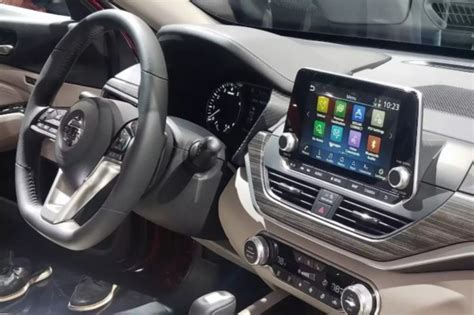 Nissan spent the money to place upscale materials in the spots where they matter most, leaving a remarkably nice interior. 2021 Nissan Rogue Minor Changes, Specs, Price | Trucks ...