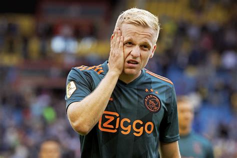 All goals & assists by donny van de beek in 2019. Donny van de Beek lijkt op weg naar Madrid. En wat dan ...